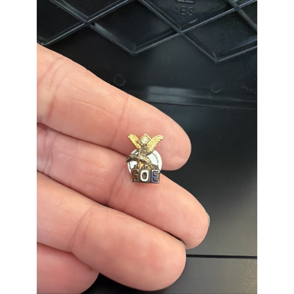 Vintage Gold Tone FOE Lapel Pin w/Screw Back and Rhinstone
